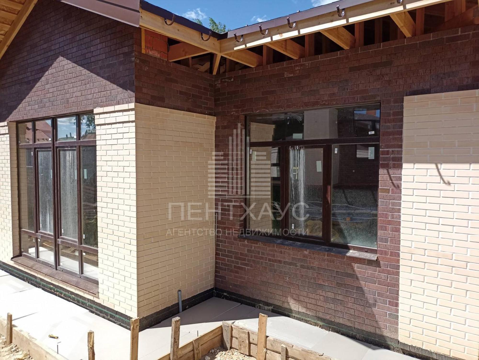 Купить дачу, дом, коттедж за 16 500 000 рублей на Фурманова ул., 38, 38