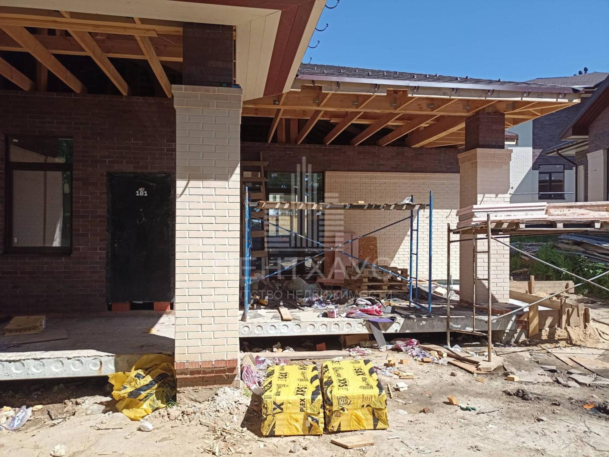 Купить дачу, дом, коттедж за 16 500 000 рублей на Фурманова ул., 38, 38