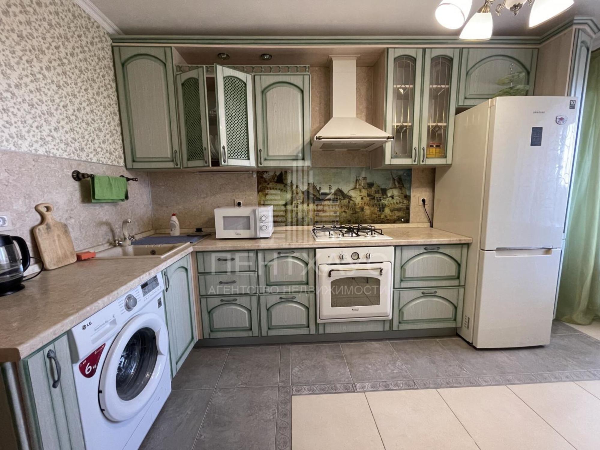 Сдать квартиру за 32 000 рублей на улица Сурикова, 10А