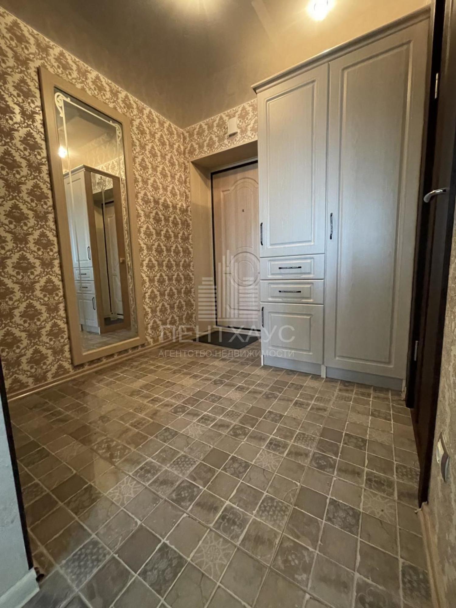 Сдать квартиру за 32 000 рублей на улица Сурикова, 10А