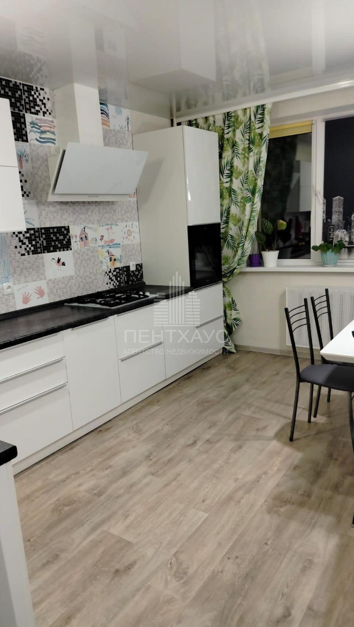 Купить квартиру за 10 500 000 рублей на Нижняя Дуброва ул., 50, к 2, 50