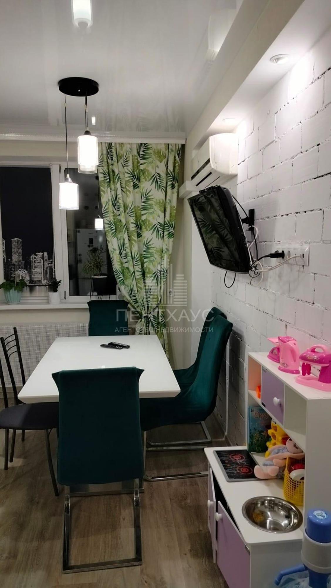 Купить квартиру за 10 500 000 рублей на Нижняя Дуброва ул., 50, к 2, 50