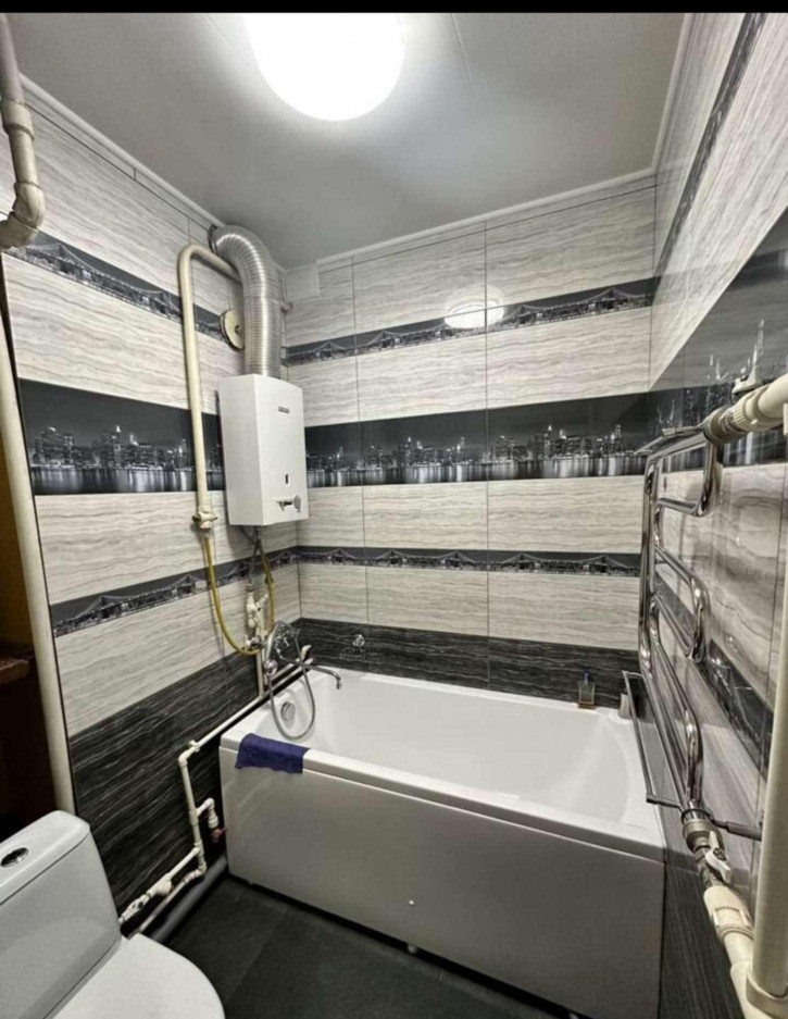 2-комн квартира 11-й квартал, 21