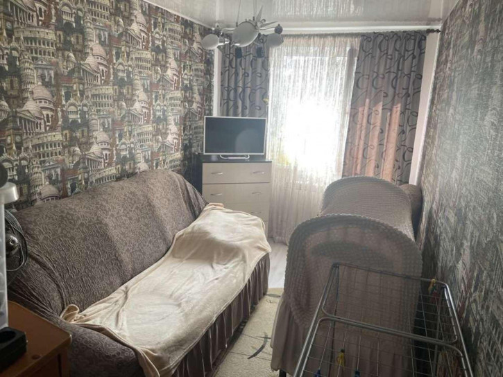 3-комн квартира Виталия Жалнина улица, 22