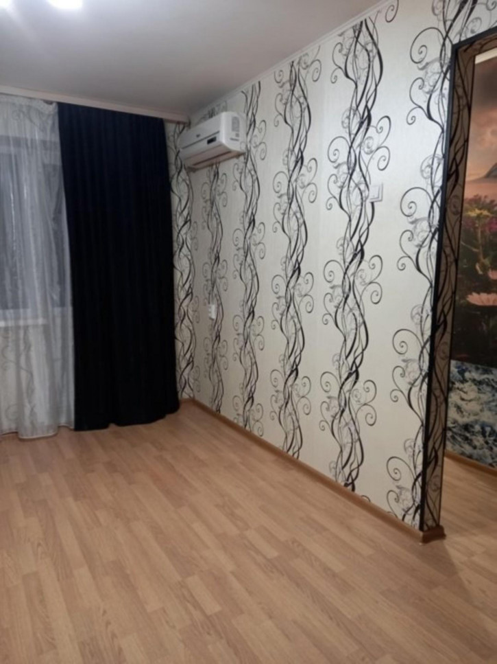 2-комн квартира Мориса Тореза улица, 135