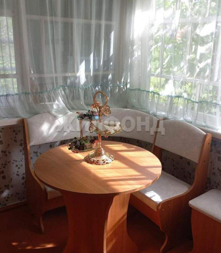 Коттедж/дом Бугринская роща территория снт, д.69