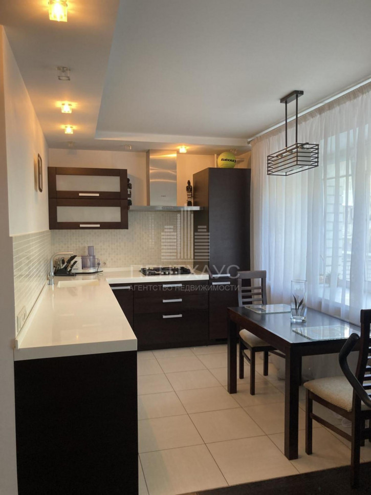 2-комн квартира проспект Строителей, 42Г