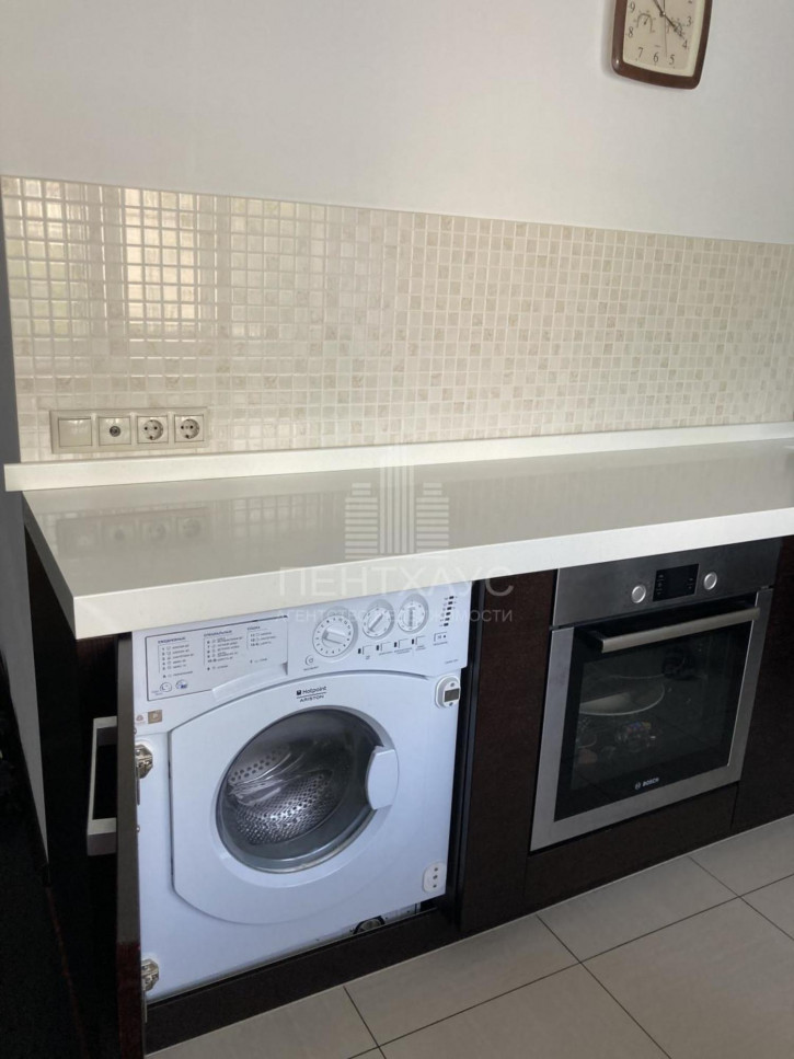 2-комн квартира проспект Строителей, 42Г