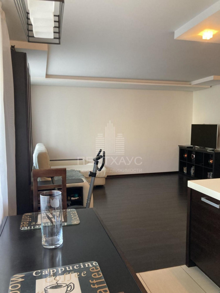 2-комн квартира проспект Строителей, 42Г