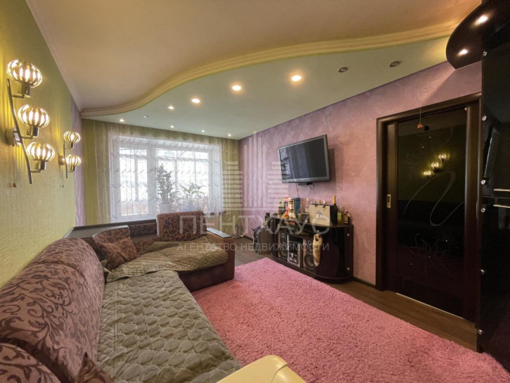 3-комн квартира улица Горького, 10