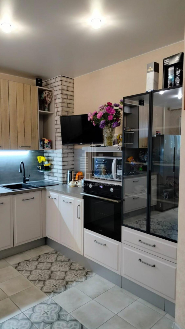 3-комн квартира ул 3-я Кольцевая, 14