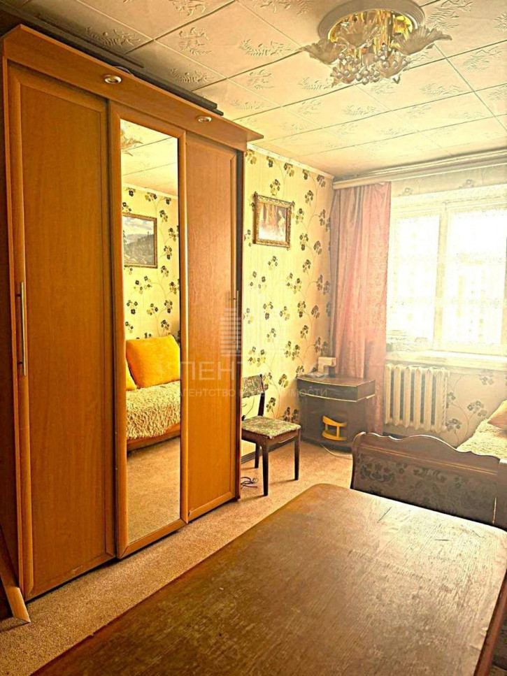 Комната Батурина ул., 37, 37
