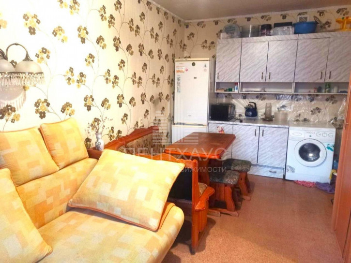 Комната Батурина ул., 37, 37