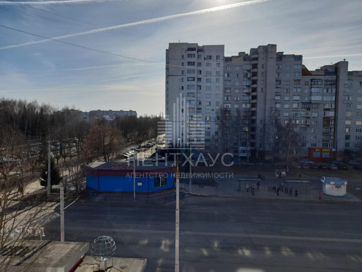 1-комн квартира Комиссарова ул., 17, 17