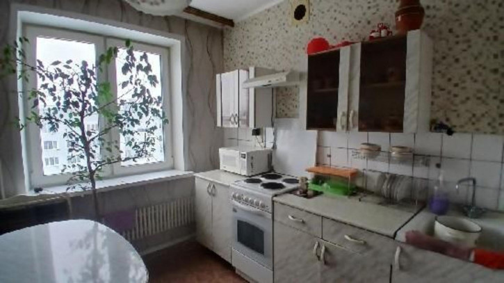 1-комн квартира Матросова, 16