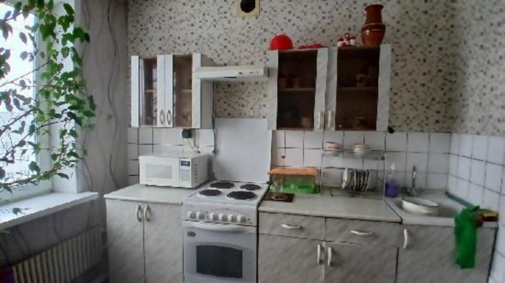 1-комн квартира Матросова, 16