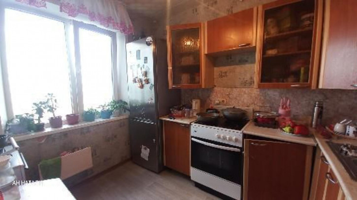 3-комн квартира Дзержинского, 31
