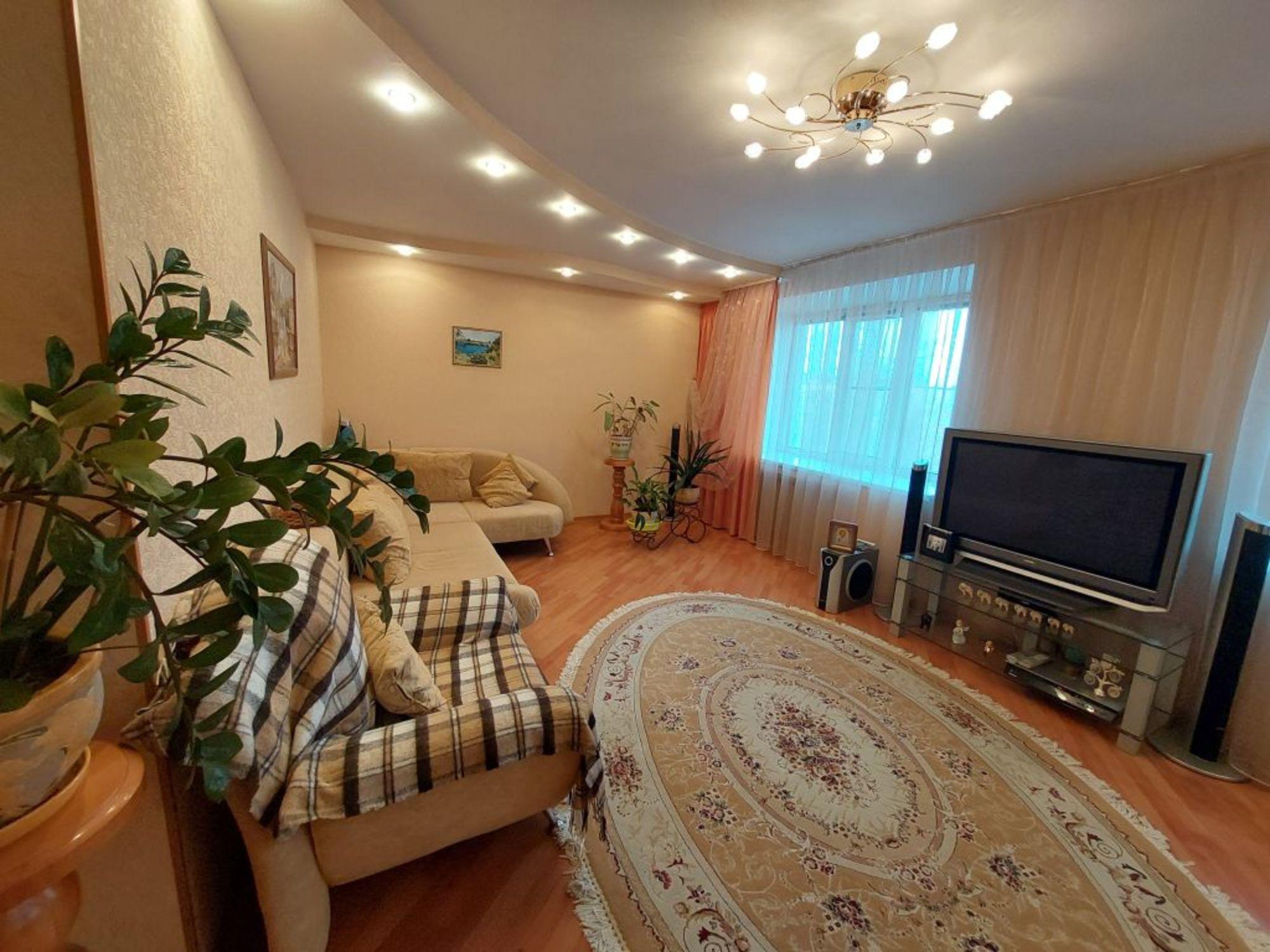 Купить квартиру за 10 000 000 рублей на Химиков б-р, 4