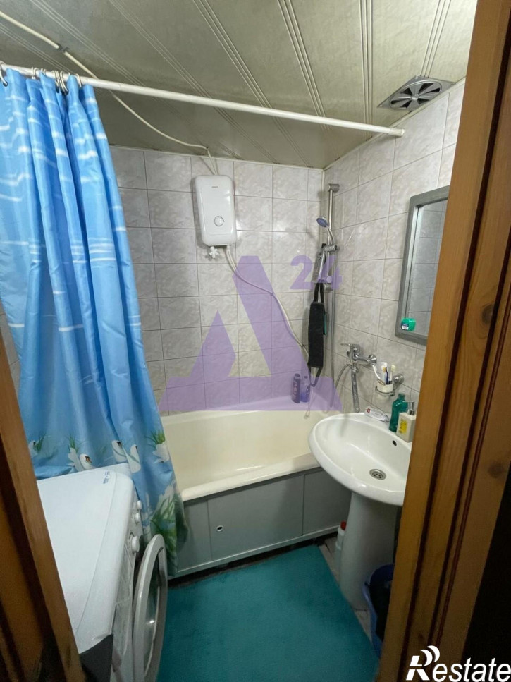 3-комн квартира улица Шумакова, дом 53