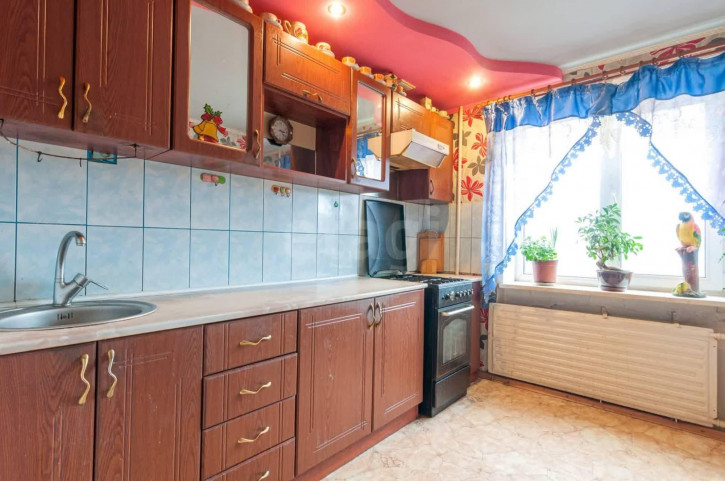 4-комн квартира Ярославская улица, 40а