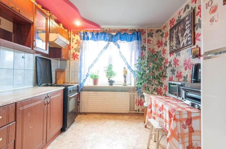 4-комн квартира Ярославская улица, 40а