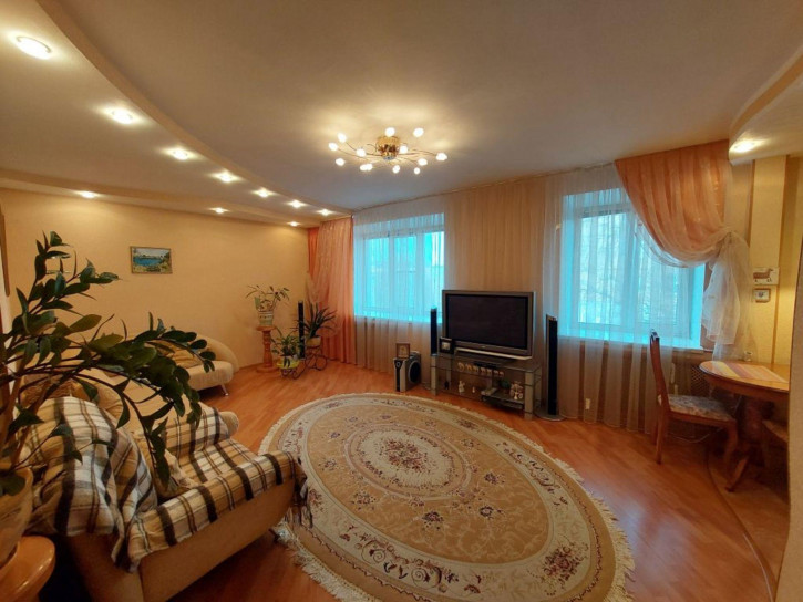 3-комн квартира Химиков б-р, 4
