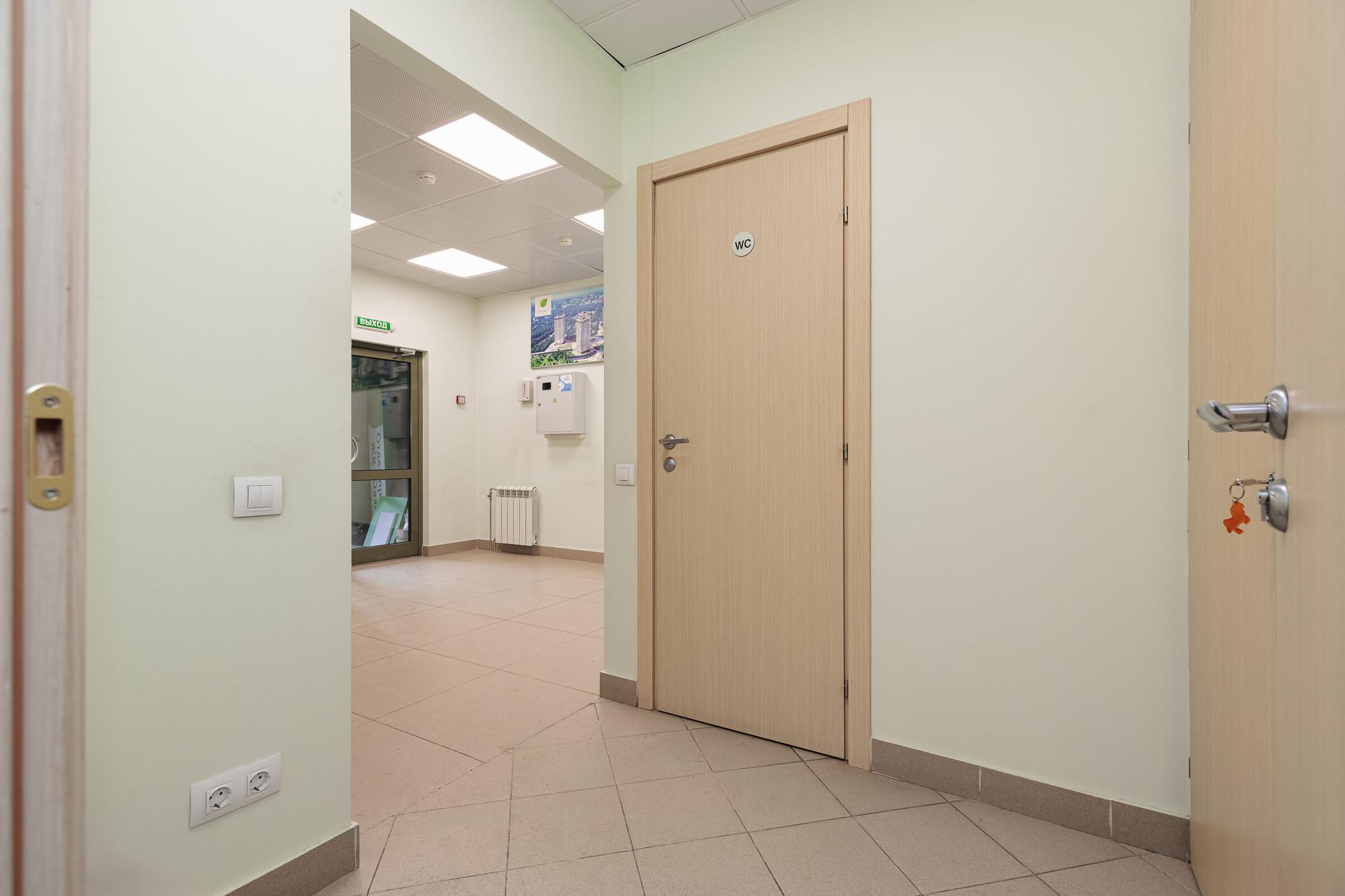 Купить офис, помещение под офис за 10 500 000 рублей на ул Лескова, 23