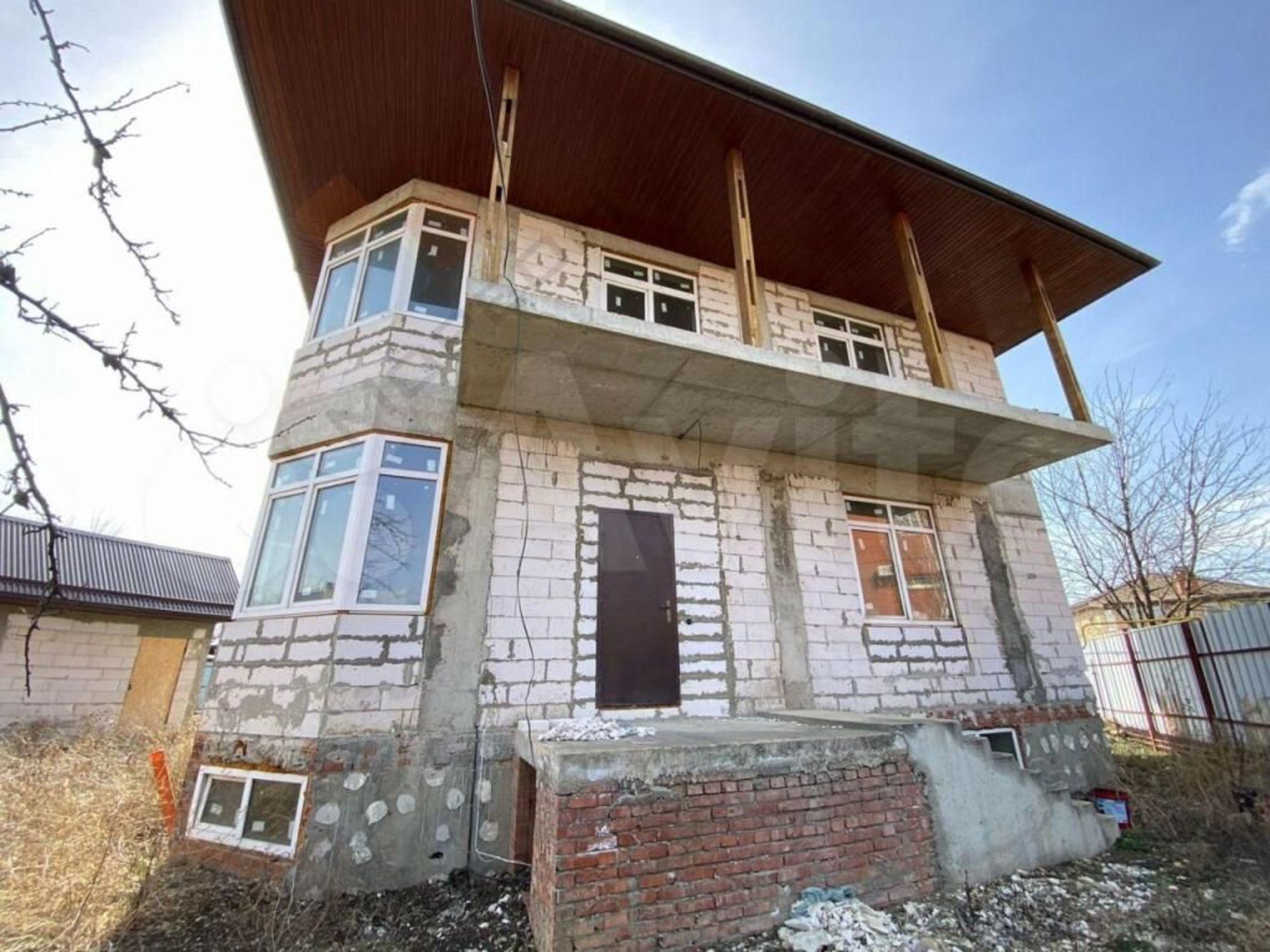 Купить дачу, дом, коттедж за 15 700 000 рублей на Армейская ул, 12