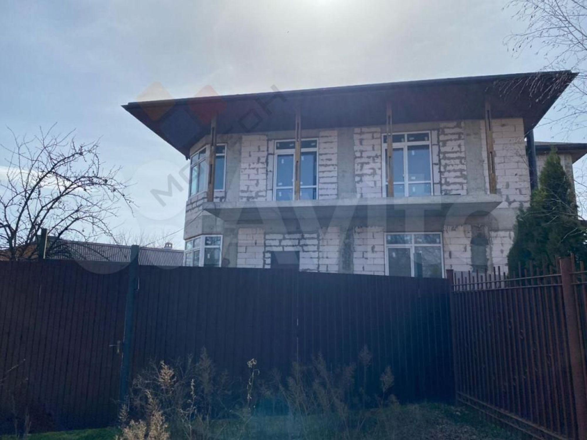 Купить дачу, дом, коттедж за 15 700 000 рублей на Армейская ул, 12