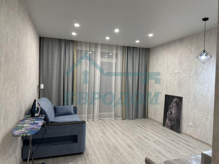 1-комн квартира пр-кт Красный,167/3