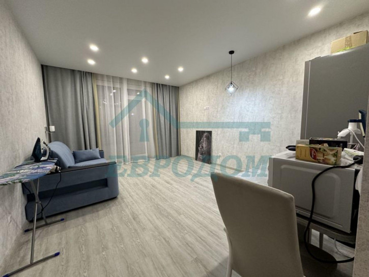 1-комн квартира пр-кт Красный,167/3