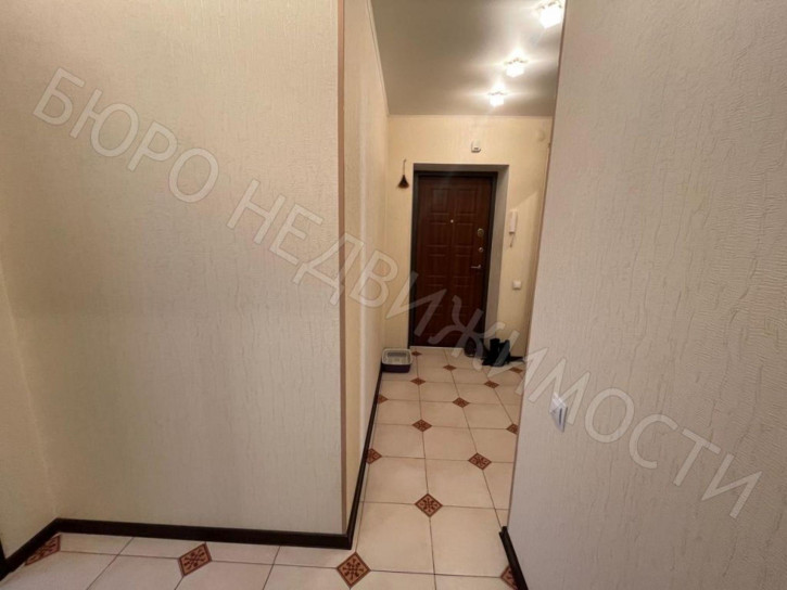 2-комн квартира Строителей ул, 6
