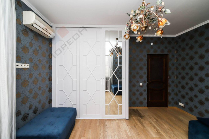 4-комн квартира Брянская ул, 49