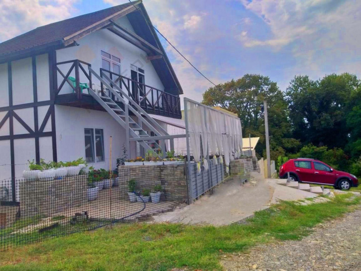 Коттедж/дом Октемберянская ул, 19А