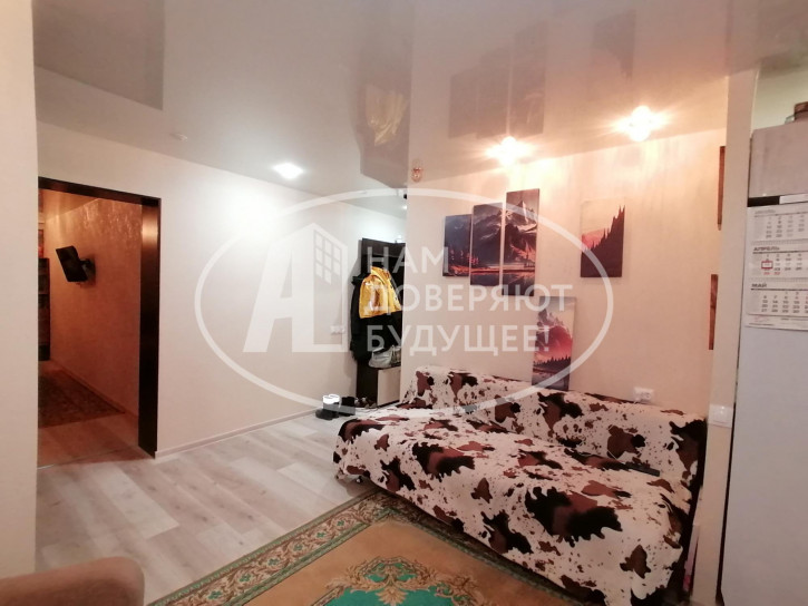 2-комн квартира улица Ленина, 47