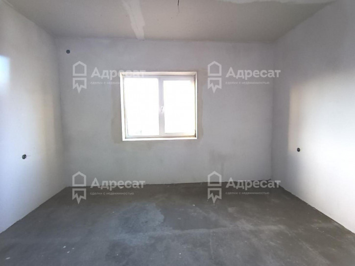 Коттедж/дом ул. Шурухина,  д.86/12111