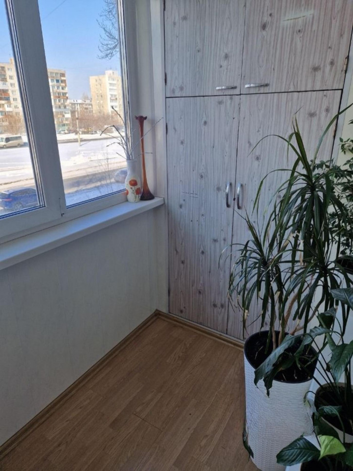 3-комн квартира ул Заозерная, 3