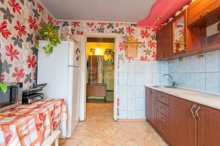 4-комн квартира Ярославская улица, 40а