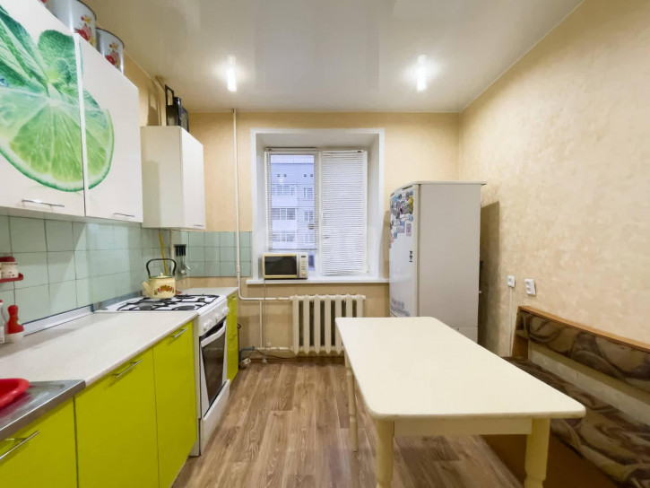 4-комн квартира Продольная улица, 18