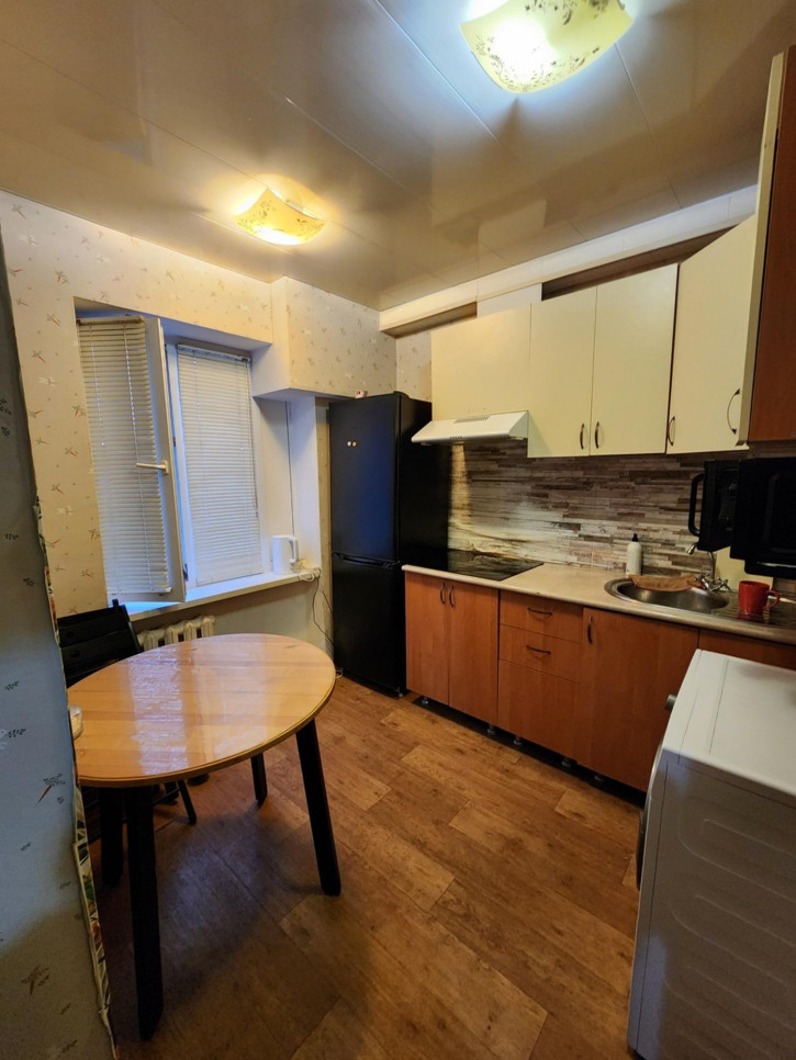 2-комн квартира улица Горького, 63/1