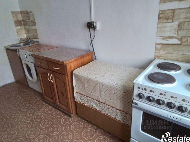 Комната ул Елизаровых, 49 1,  д. 49 1,  к. 1