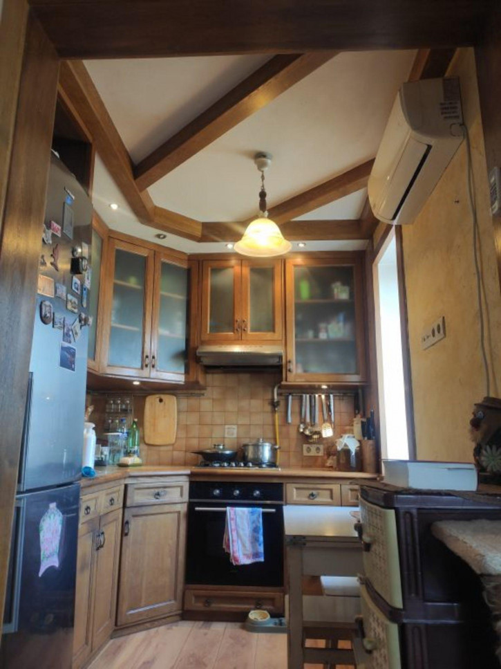 2-комн квартира Челюскинцев, 32