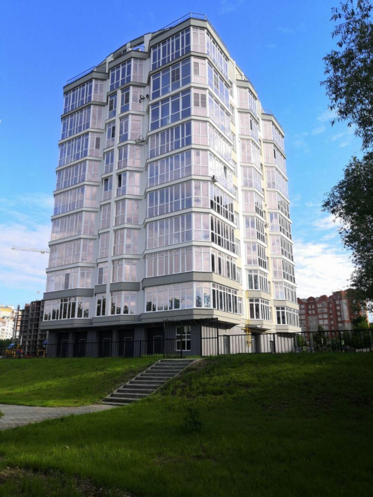 3-комн квартира Наумова ул, 3А