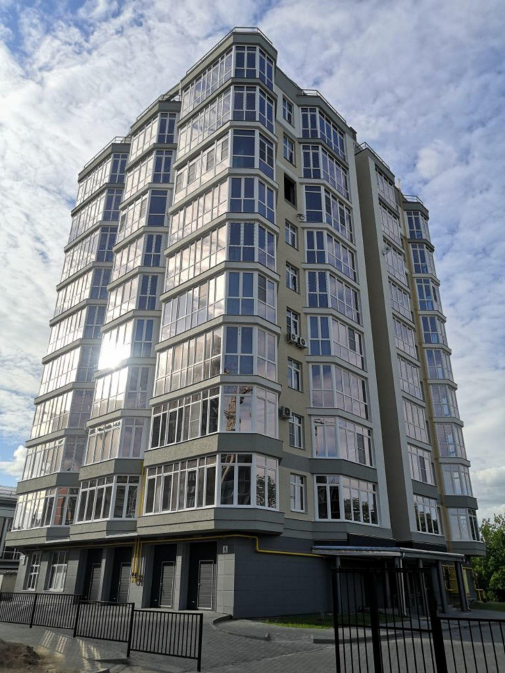 3-комн квартира Наумова ул, 3А