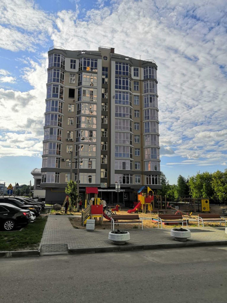 3-комн квартира Наумова ул, 3А