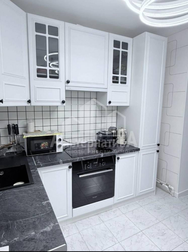 3-комн квартира Главная ул.