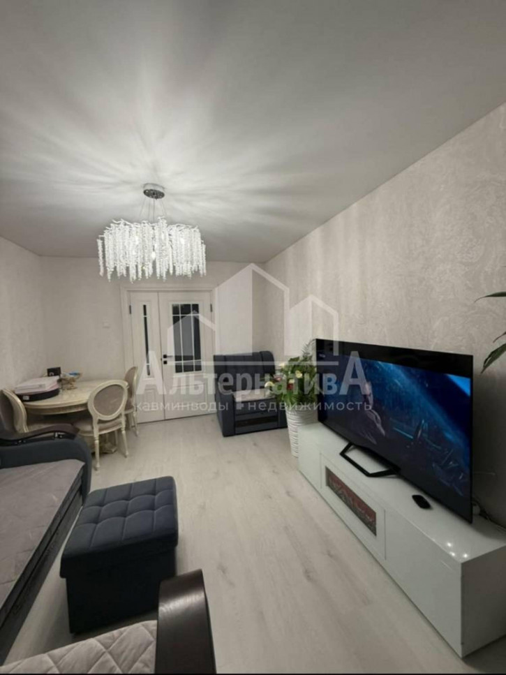 3-комн квартира Главная ул.