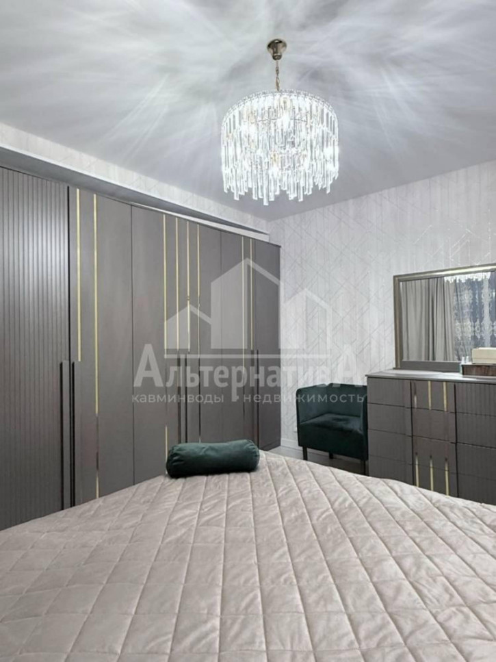 3-комн квартира Главная ул.