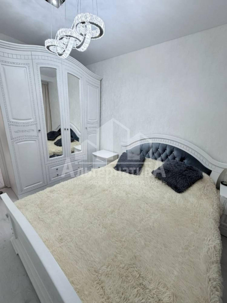 3-комн квартира Главная ул.