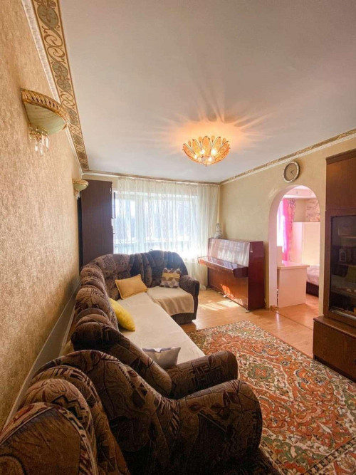 Продажа 3-комн квартиры 15-й квартал, 12
